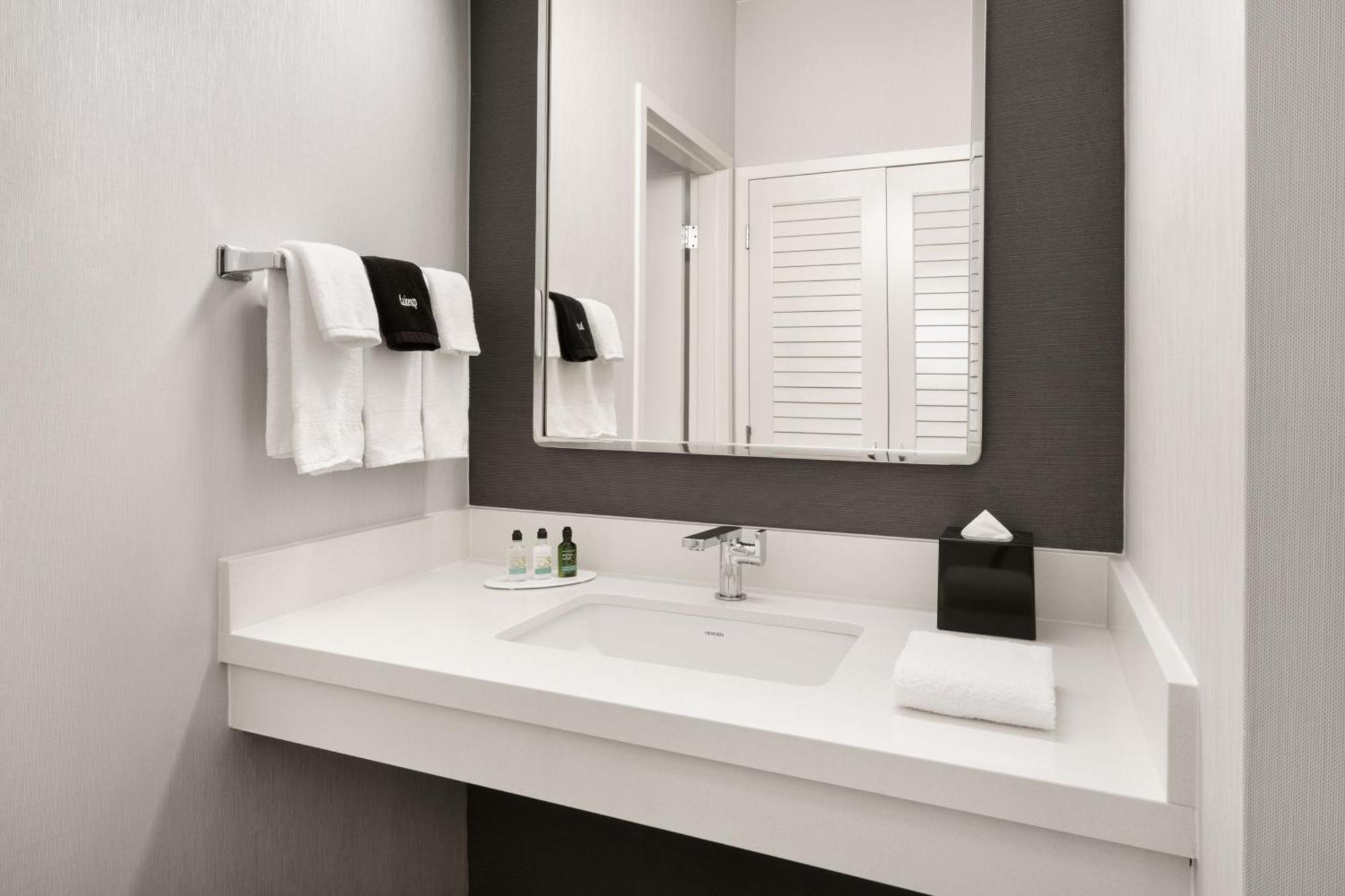 Courtyard By Marriott Memphis Airport Otel Dış mekan fotoğraf